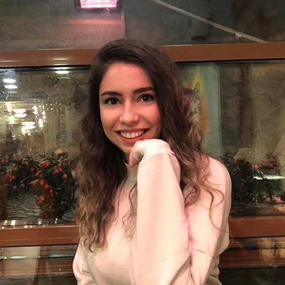 Nur Bahçekapılı, Uluslararası Tic. ve İşletmecilik bölümü öğrencisi